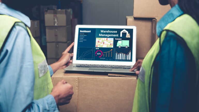 Warehouse management software application in computer for real t